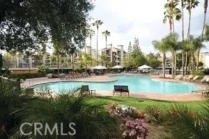 21520 Burbank Boulevard Unit 219, Woodland Hills, California 91367
