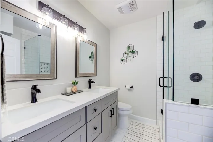 4027 W 60th Street, Los Angeles, California 90043