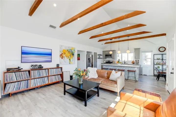 4027 W 60th Street, Los Angeles, California 90043