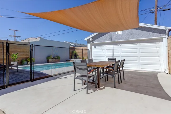 4027 W 60th Street, Los Angeles, California 90043