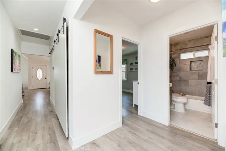 4027 W 60th Street, Los Angeles, California 90043