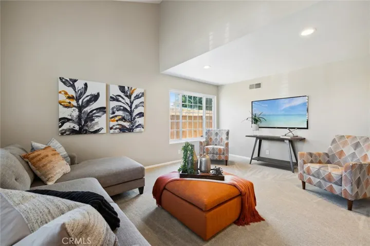 8872 Gallant Dr, Huntington Beach, California 92646