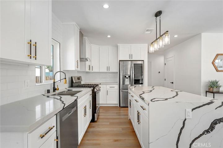 6610 Wynne Avenue, Reseda, California 91335