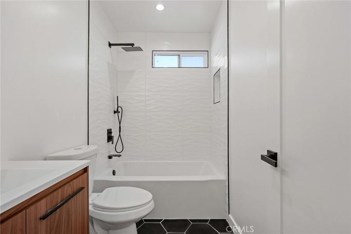 6610 Wynne Avenue, Reseda, California 91335