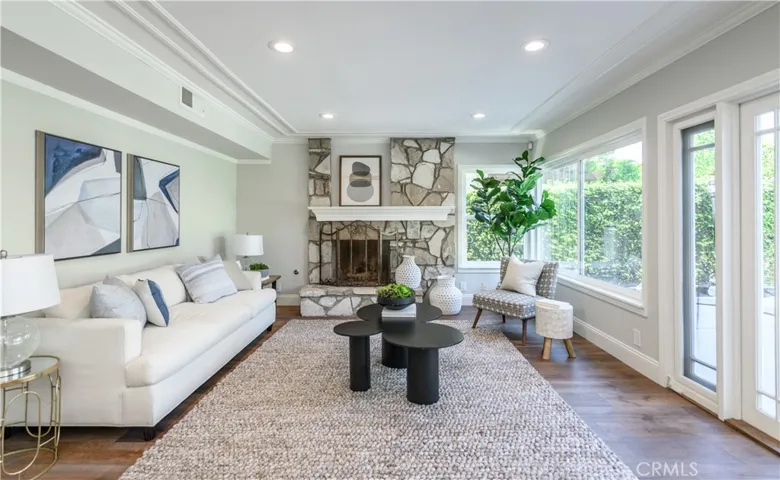 7 Jamestown, Irvine, California 92620