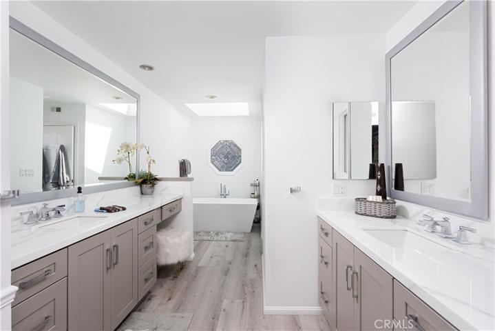 Primary Master Bathroom 2 sinks and Vanity