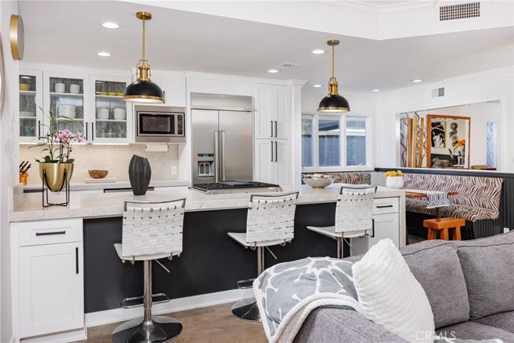 111 Via Undine, Newport Beach, California 92663