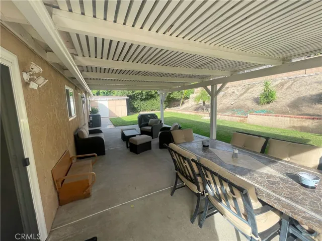 23529 Daisetta Drive, Newhall, California 91321