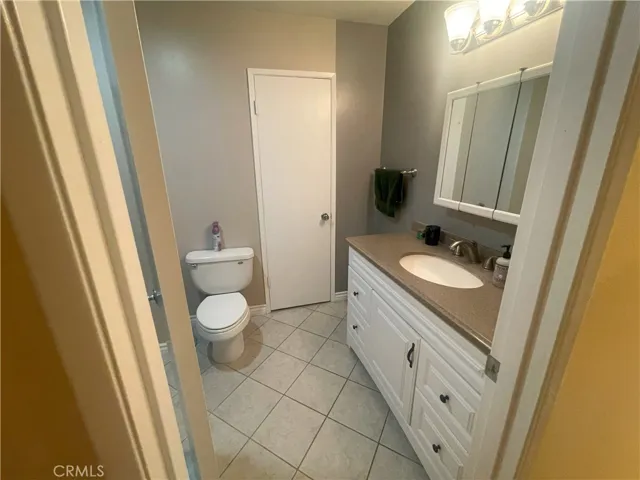 23529 Daisetta Drive, Newhall, California 91321