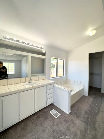 12285 Golden View Road, Pinon Hills, California 92372