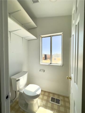 12285 Golden View Road, Pinon Hills, California 92372
