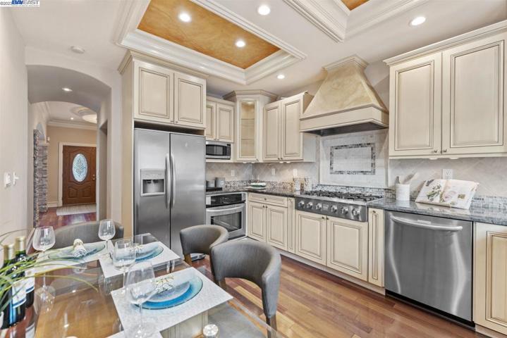 1049 Brunswick St, Daly City, California 94014