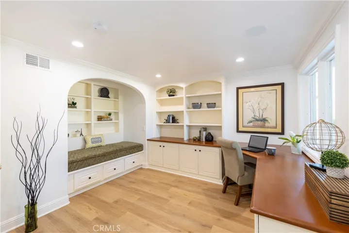 Office with seating area to read.