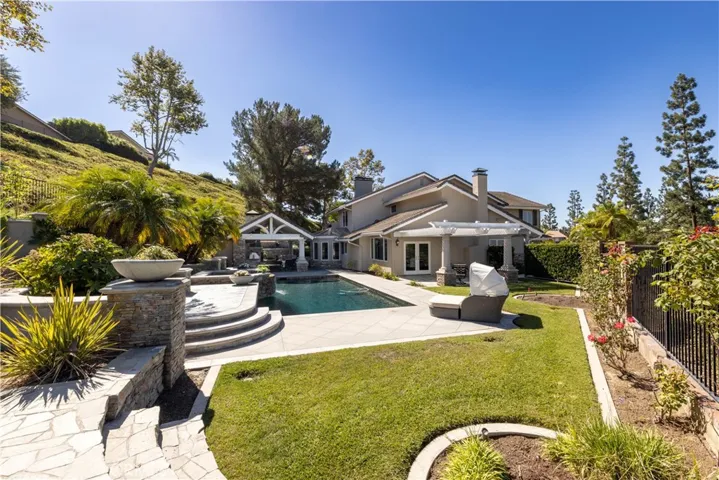 700 S Teal Circle, Anaheim Hills, California 92807