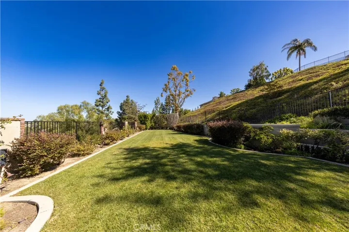 700 S Teal Circle, Anaheim Hills, California 92807