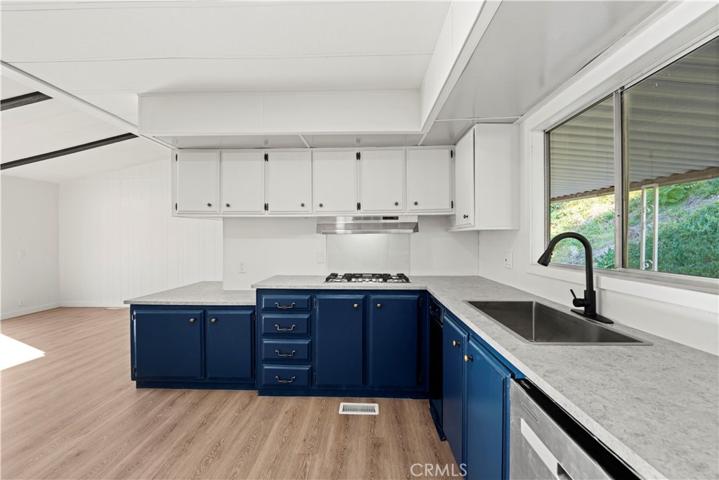 27734 Starlight Lane, Castaic, California 91384