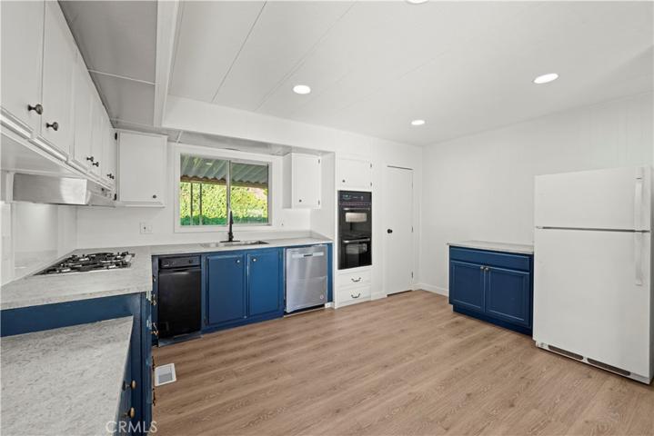 27734 Starlight Lane, Castaic, California 91384