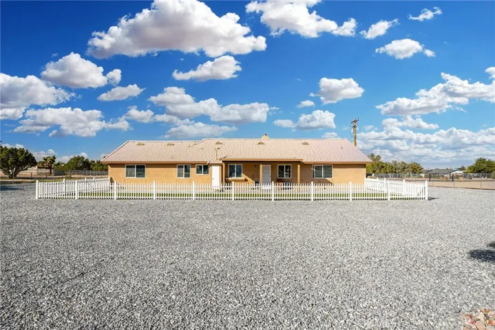 15867 Muscatel Street, Hesperia, California 92345