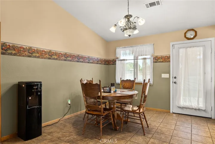 15867 Muscatel Street, Hesperia, California 92345