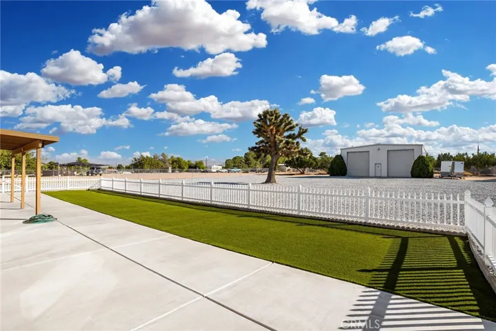 15867 Muscatel Street, Hesperia, California 92345