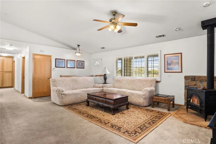 15867 Muscatel Street, Hesperia, California 92345