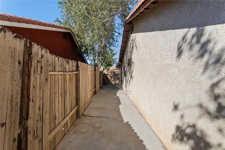 4560 Ridgewood Court, Palmdale, California 93552