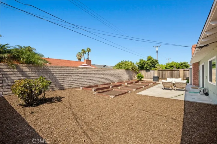 2947 Peppertree Lane, Costa Mesa, California 92626