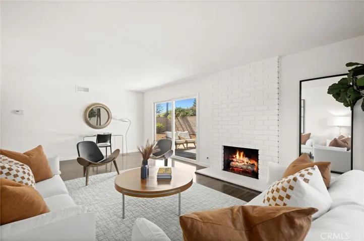 2947 Peppertree Lane, Costa Mesa, California 92626