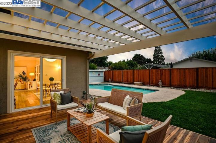 1533 Loganberry Way, Pleasanton, California 94566