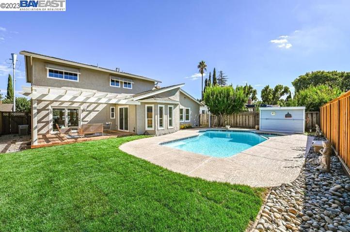 1533 Loganberry Way, Pleasanton, California 94566