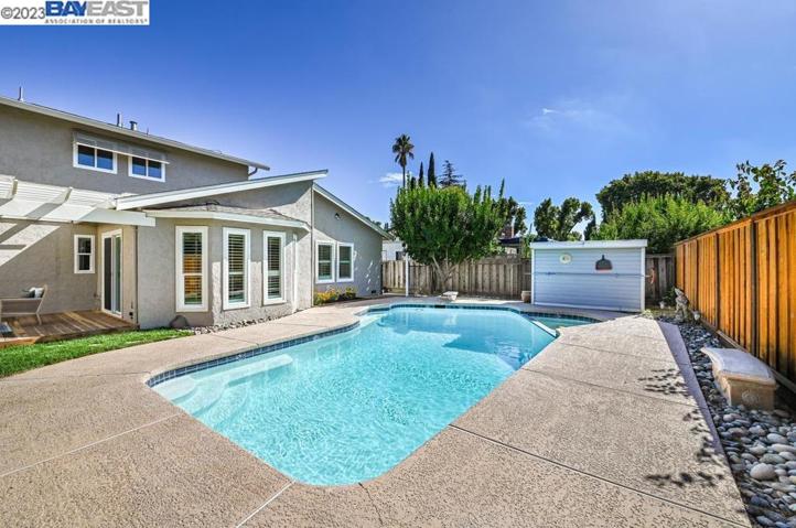1533 Loganberry Way, Pleasanton, California 94566