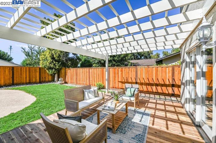 1533 Loganberry Way, Pleasanton, California 94566
