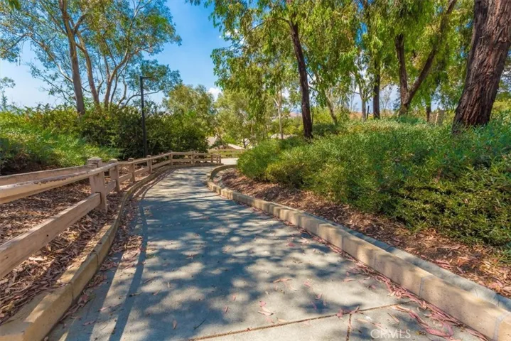 27212 Ellison Way, Valencia, California 91354