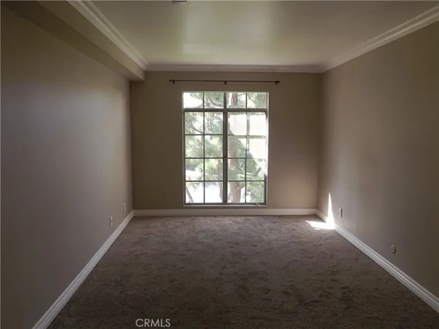 From dressing area to bedroom