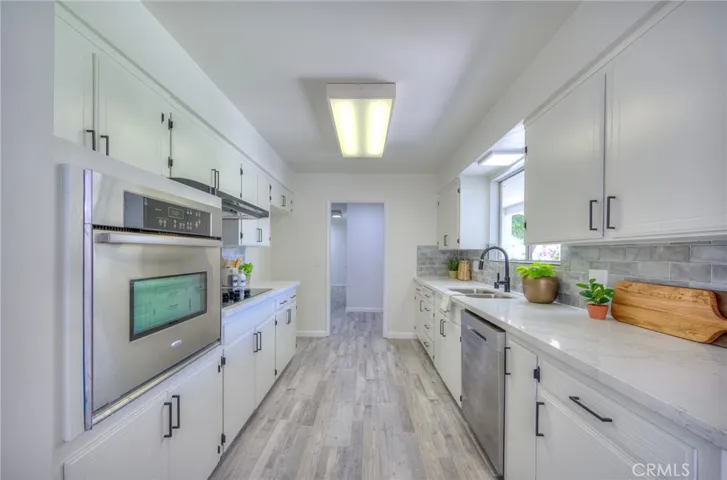 6129 N Colonial Avenue, Fresno, California 93704