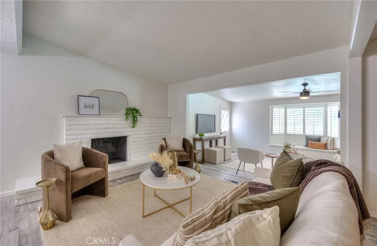 6129 N Colonial Avenue, Fresno, California 93704