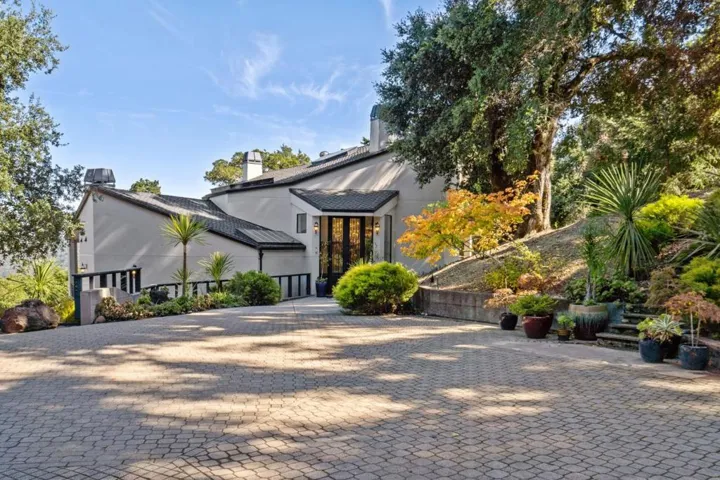 5933 Alpine Road, Portola Valley, California 94028