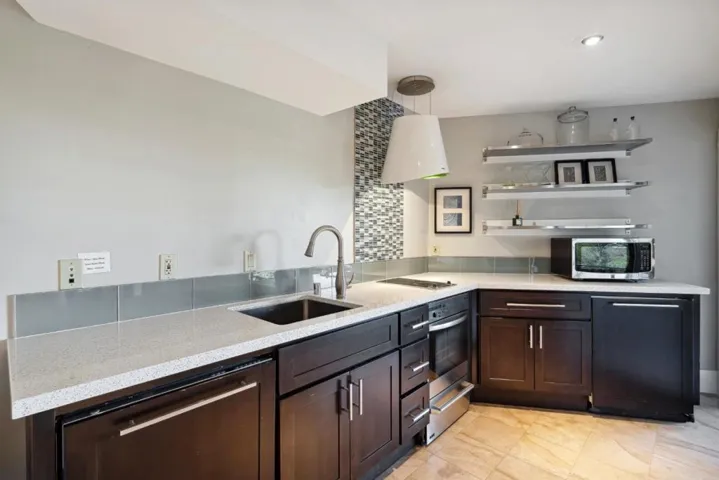 5933 Alpine Road, Portola Valley, California 94028
