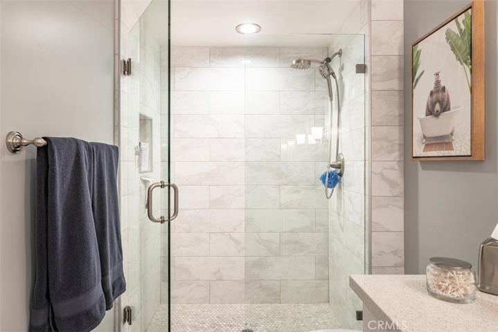Upstairs hall Bathroom