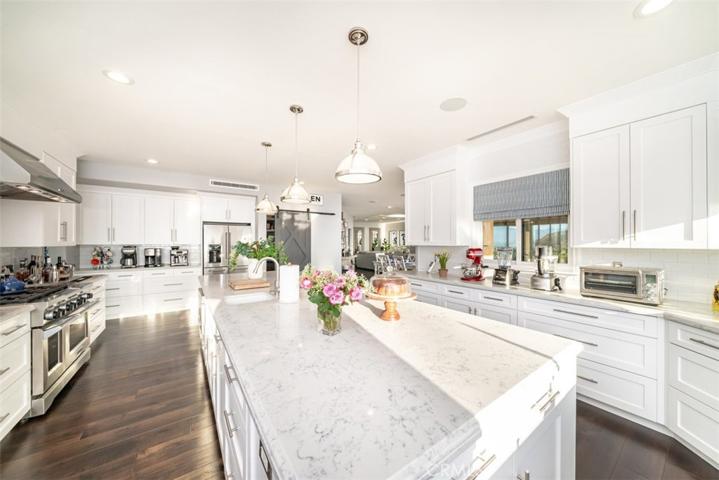 1045 Aquino Circle, Corona, California 92879