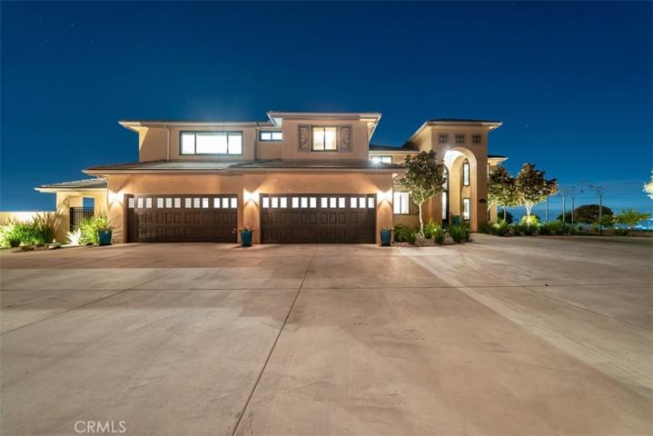 1045 Aquino Circle, Corona, California 92879