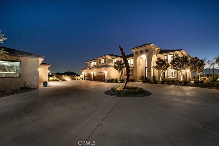 1045 Aquino Circle, Corona, California 92879