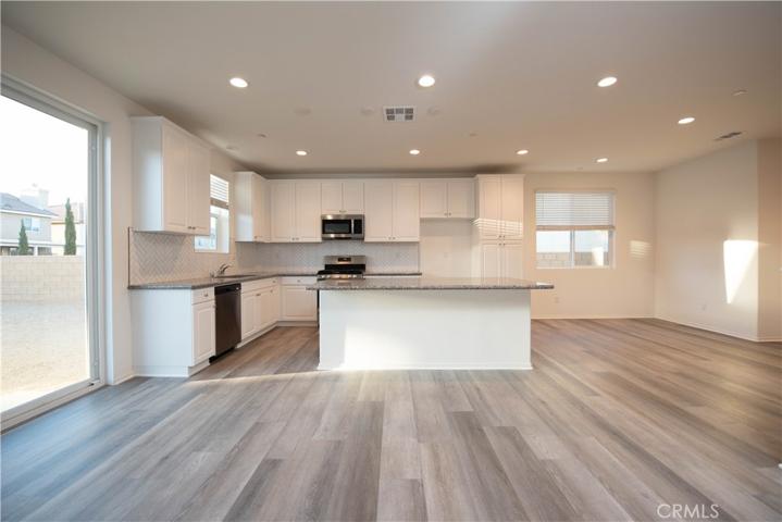 12614 Edina Court, Victorville, California 92392