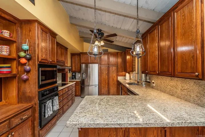 1712 Santa Margarita Drive, Fallbrook, California 92028