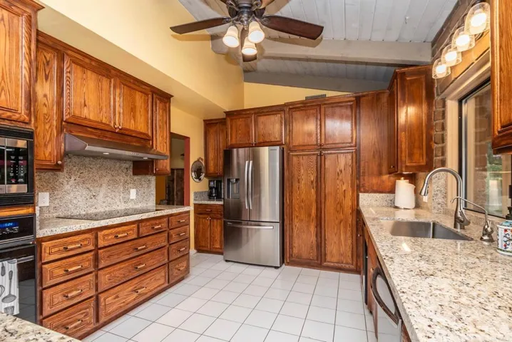1712 Santa Margarita Drive, Fallbrook, California 92028