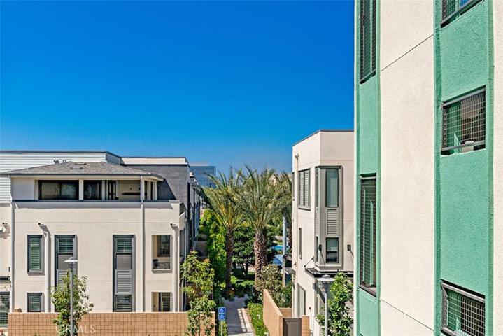 111 Bowery, Irvine, California 92612