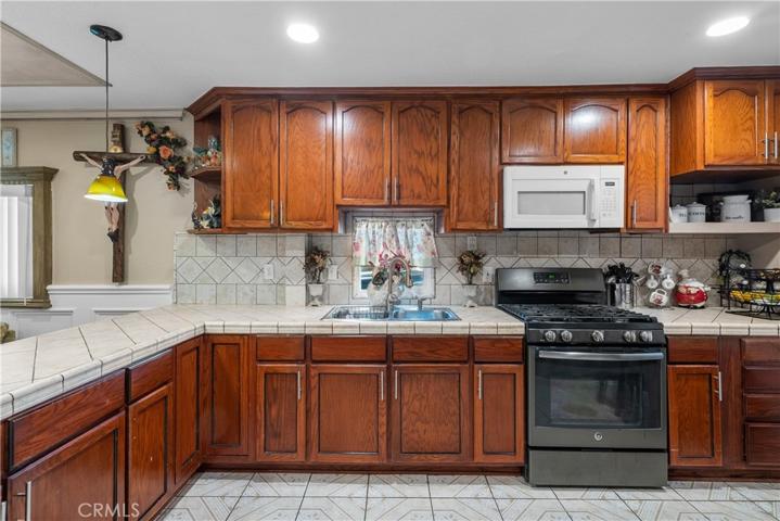 18035 Soledad Canyon Rd Unit 21, Canyon Country, California 91387