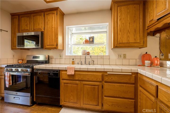 912 W Sherwood Boulevard, Big Bear City, California 92314