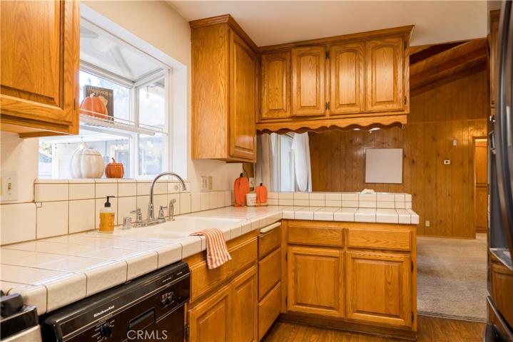 912 W Sherwood Boulevard, Big Bear City, California 92314