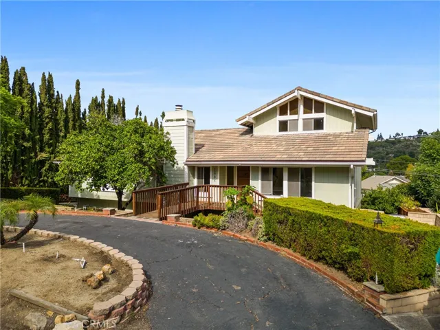 12792 Barrett Lane, Santa Ana, California 92705